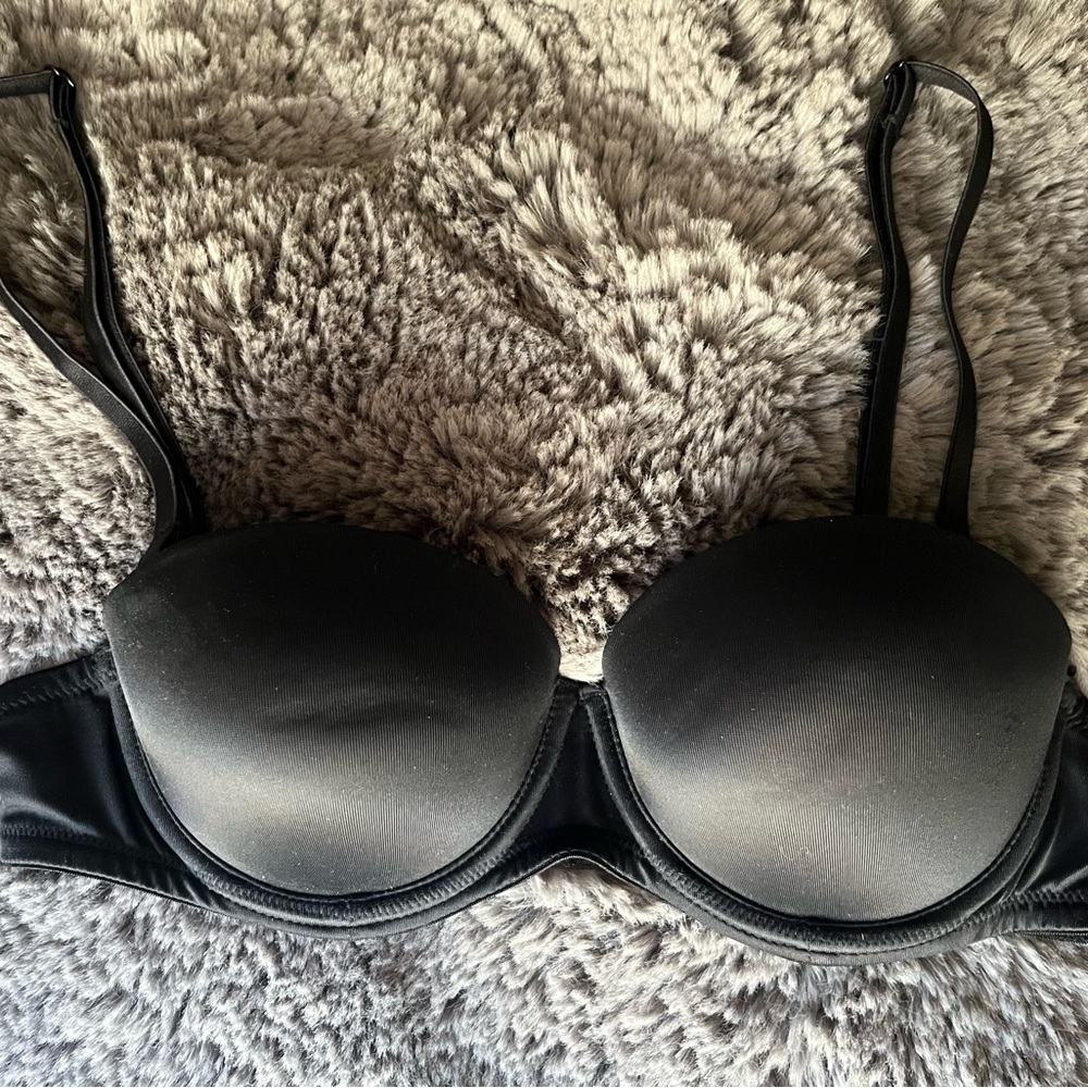 VS PINK 34A Black Push Up Underwire Bra Detachable Straps